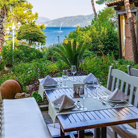 Labranda Mares Marmaris Hotel Bagian luar foto A restaurant in Bodrum