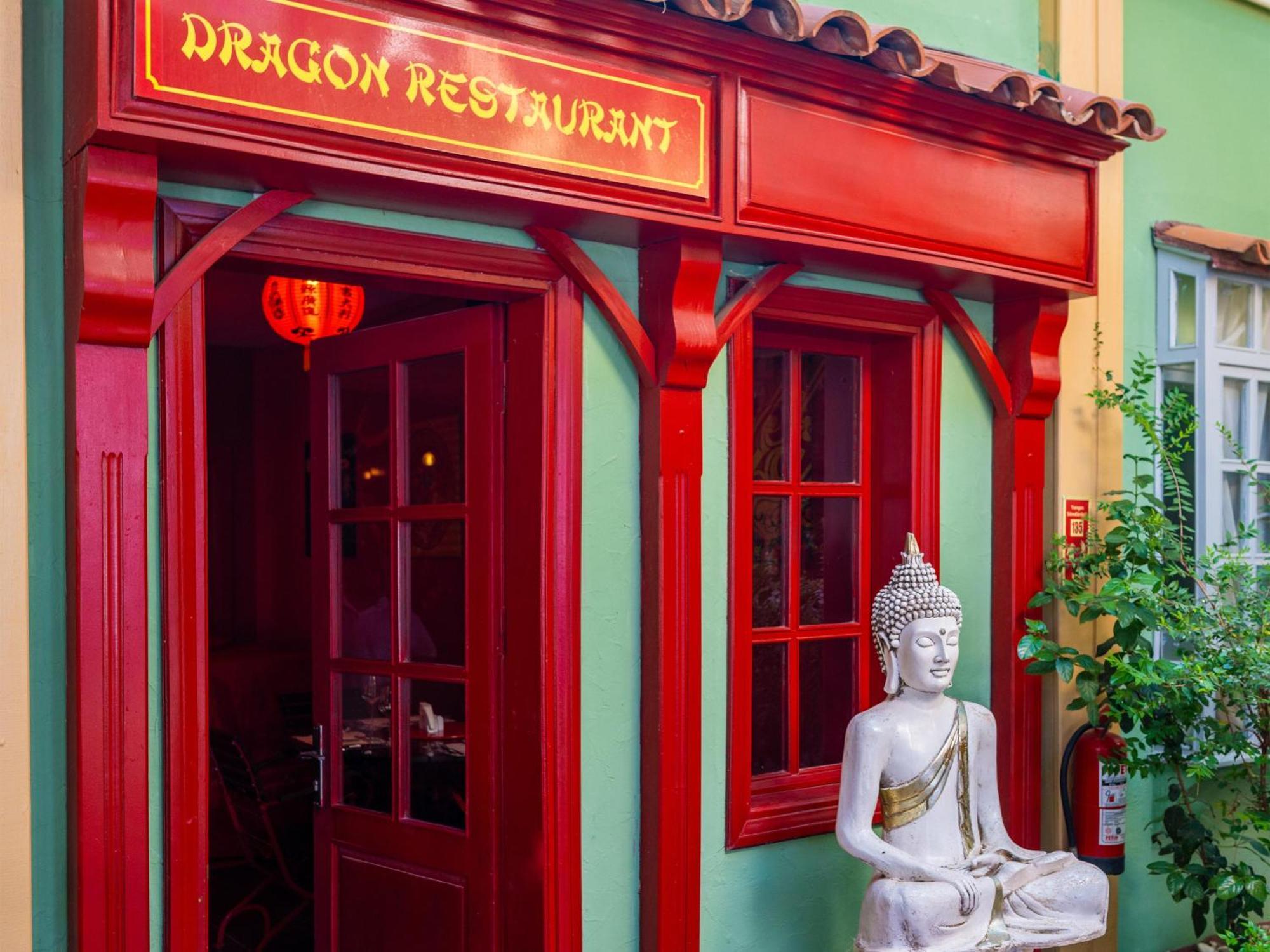 Labranda Mares Marmaris Hotel Bagian luar foto Dragon Restaurant