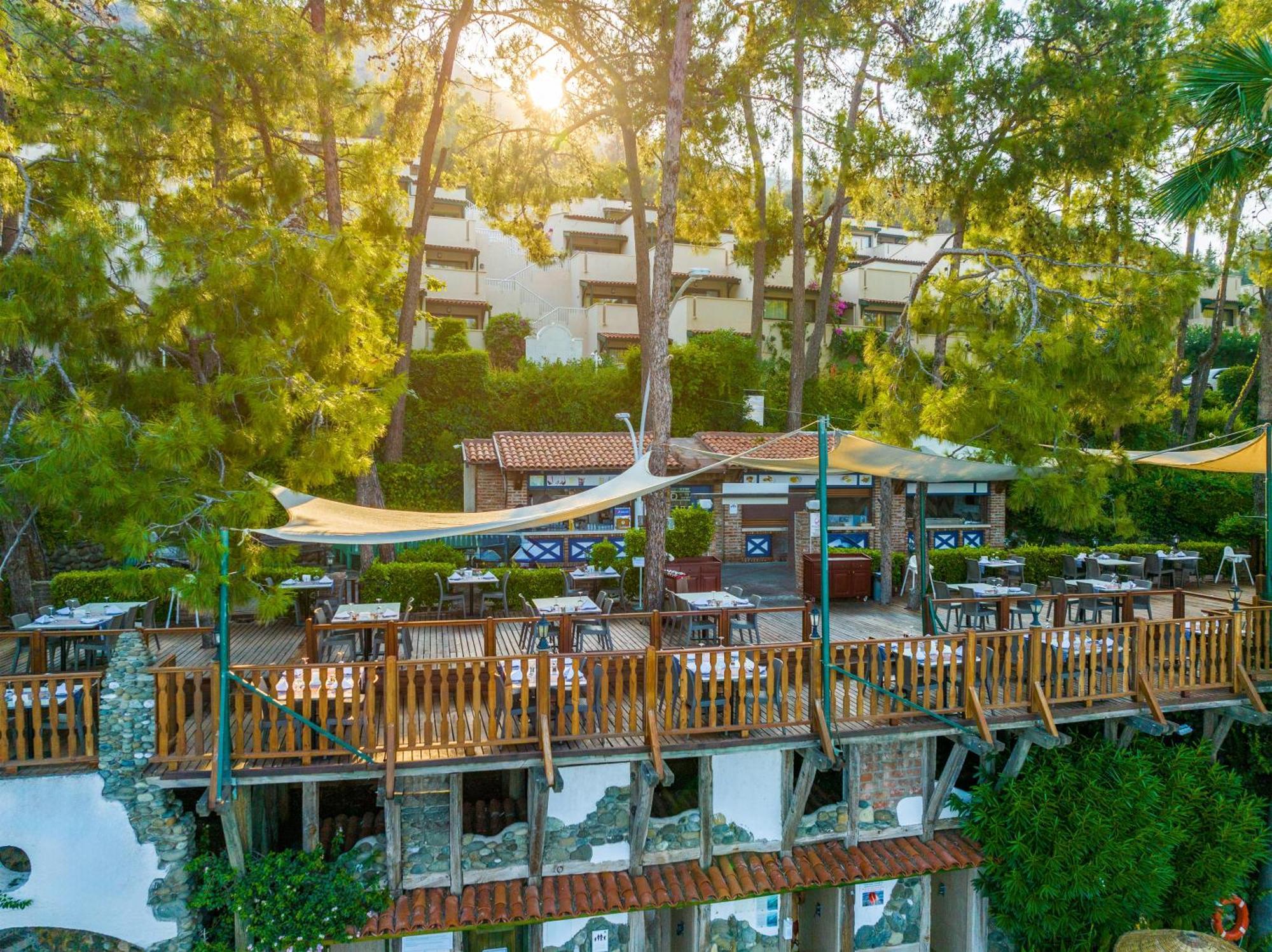 Labranda Mares Marmaris Hotel Bagian luar foto The restaurant