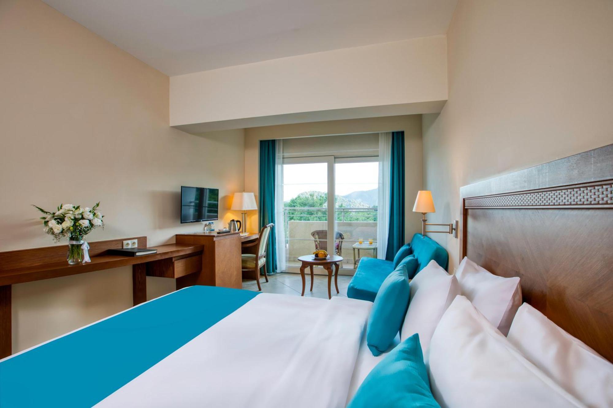 Labranda Mares Marmaris Hotel Bagian luar foto A room at the hotel